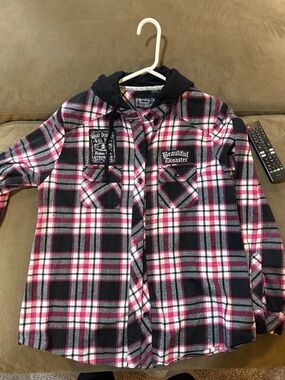 Beautiful Disaster Women’s Black & Pink Plaid Button-Down Hoodie Shirt